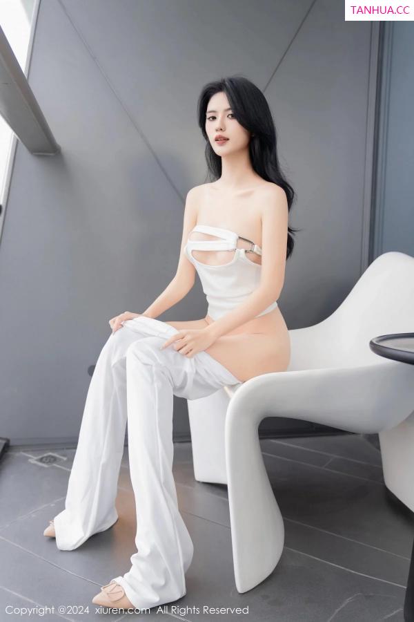 李浅浅  [XiuRen]高清写真图 2024.01.10 No.7937 浅浅Danny 美腿妩媚第54张图片